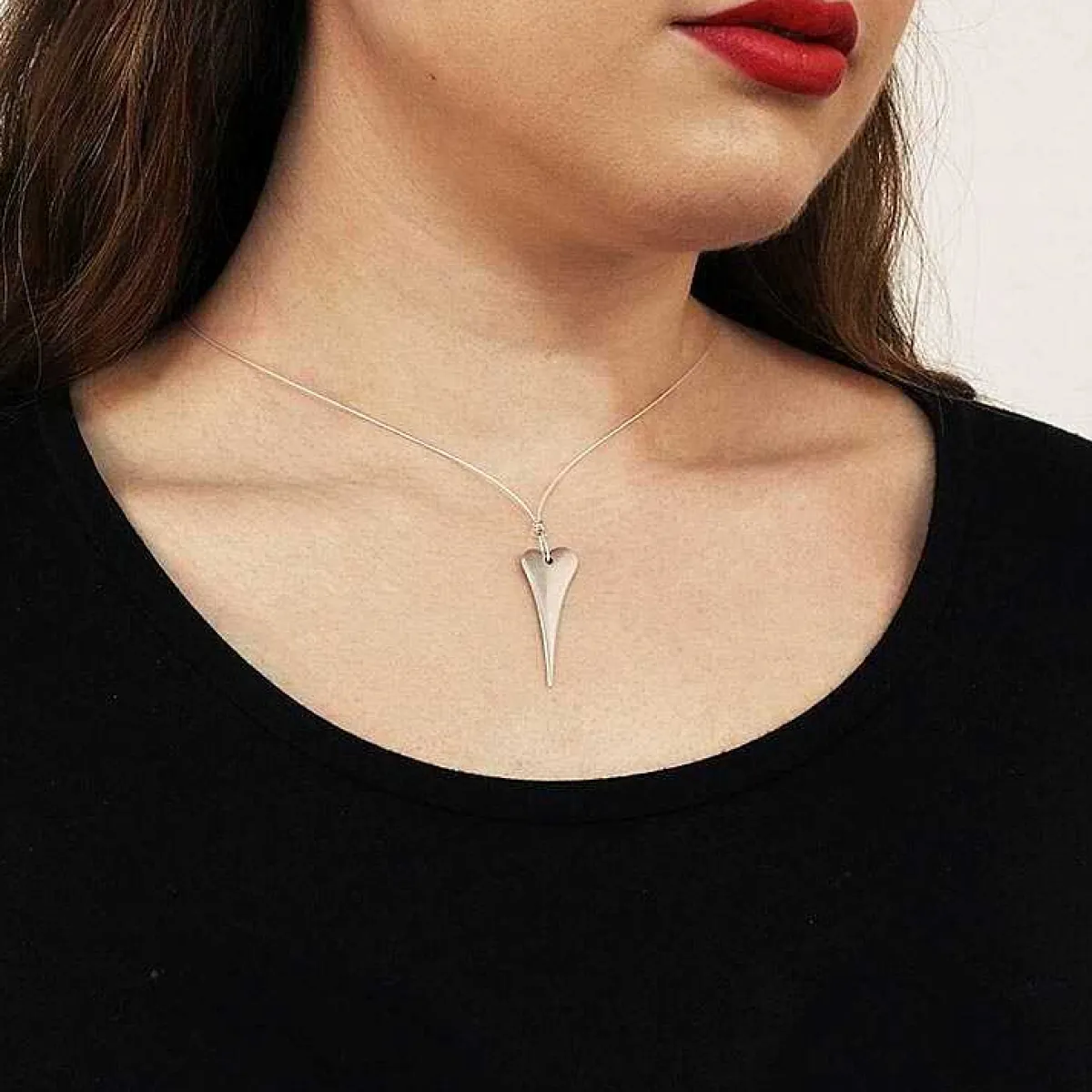 Elongated Heart Pendant>Carrie Elspeth Shop
