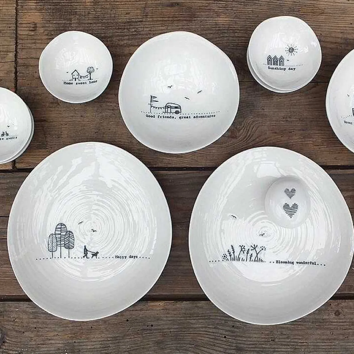 'Adventure Awaits' Small Wobbly Bowl>East of India Outlet
