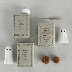 Matchbox Ghost Hugs><noscript><img width=