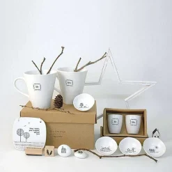 Mr & Mrs Boxed Mug Set><noscript><img width=