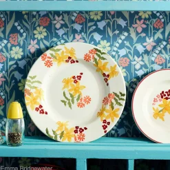 Wild Daffodils 8 1/2 Inch Plate><noscript><img width=