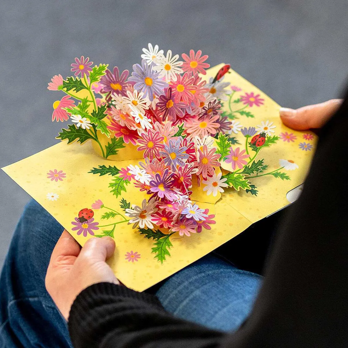 Kirigami 'Field Flowers' 3D Pop-Up Card>Origamo Shop