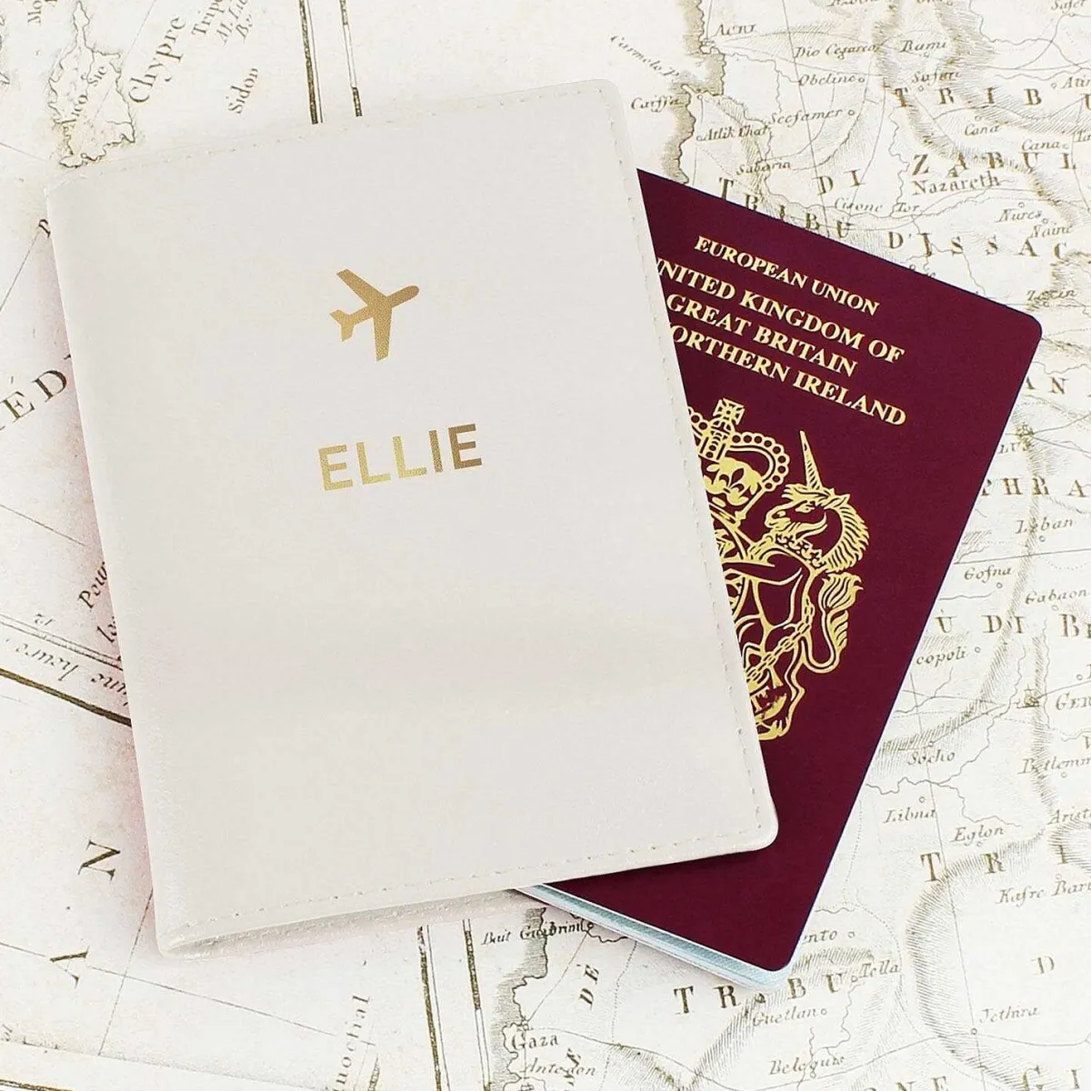 Personalised Gold Name Passport Holders Set>Temptation Gifts Online