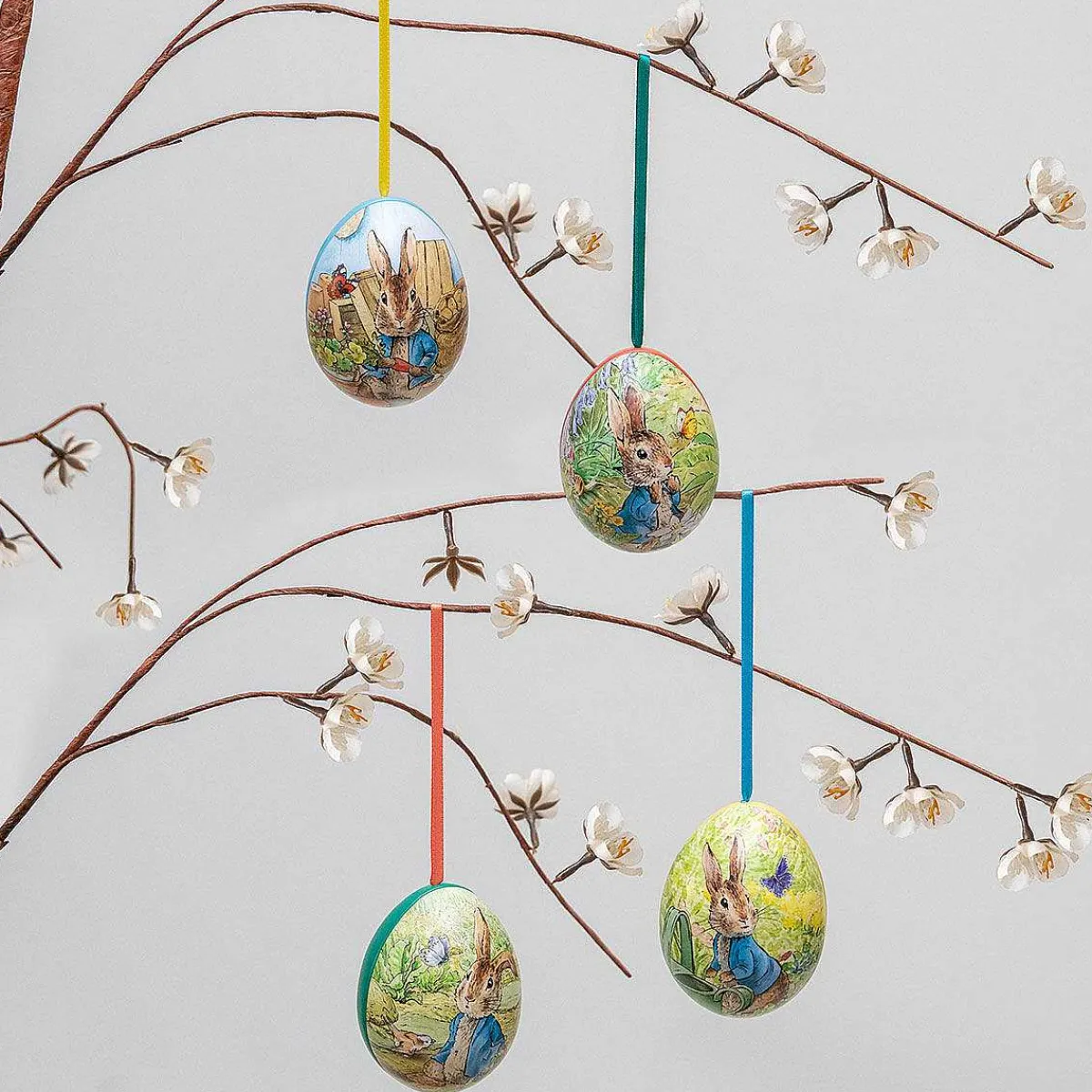 Assorted Mini Hanging Egg-Shaped Tin>Peter Rabbit Outlet