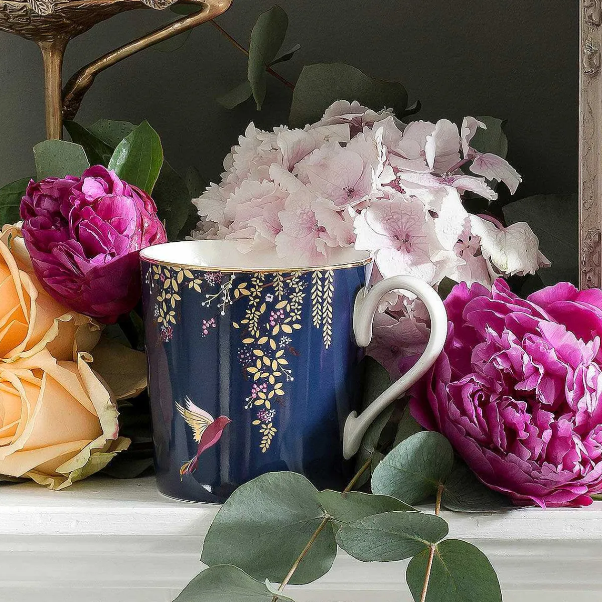 Chelsea Navy Boxed Mug>Sara Miller Sale