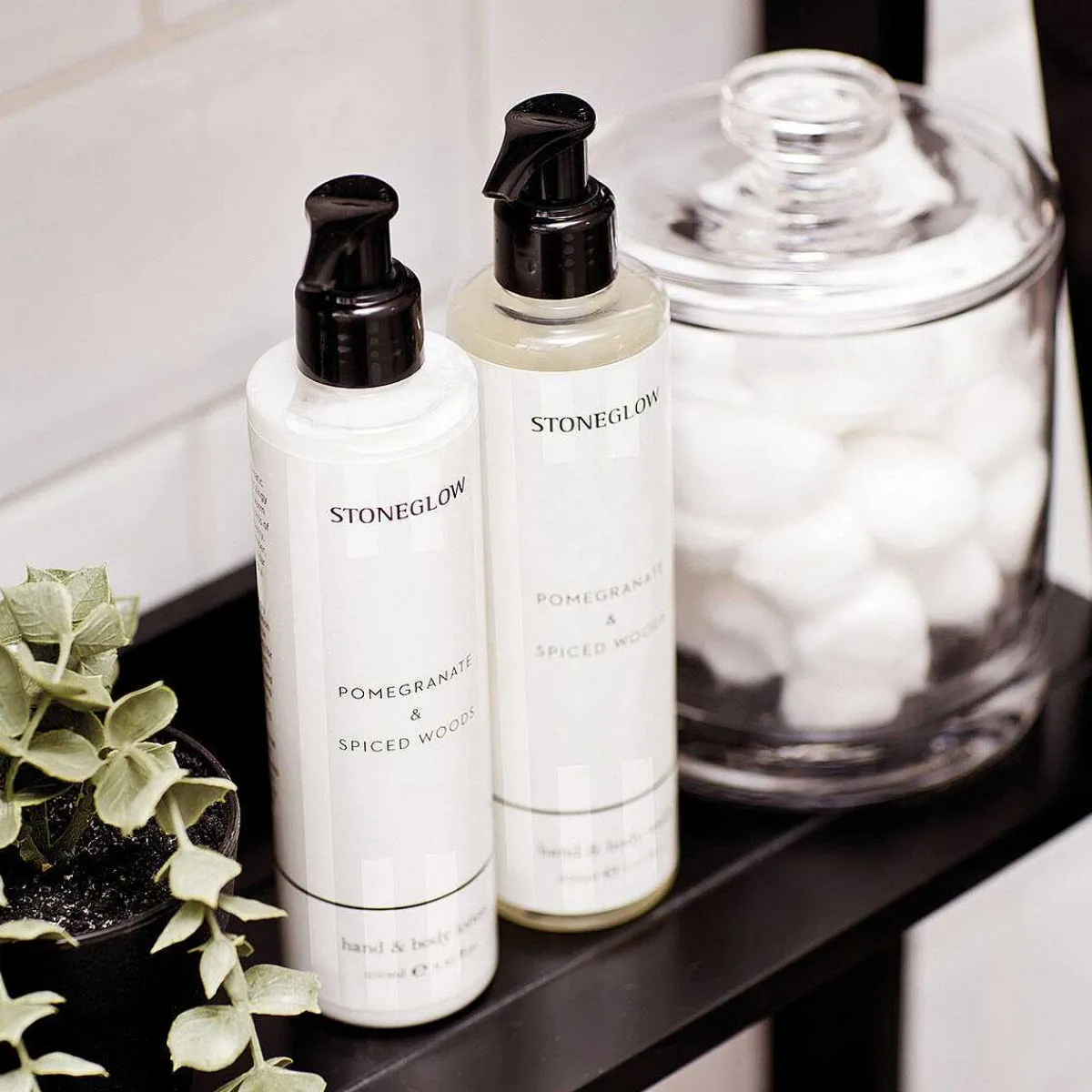 Modern Classics Pomegranate & Spiced Woods Hand & Body Lotion 250Ml>Stoneglow Clearance