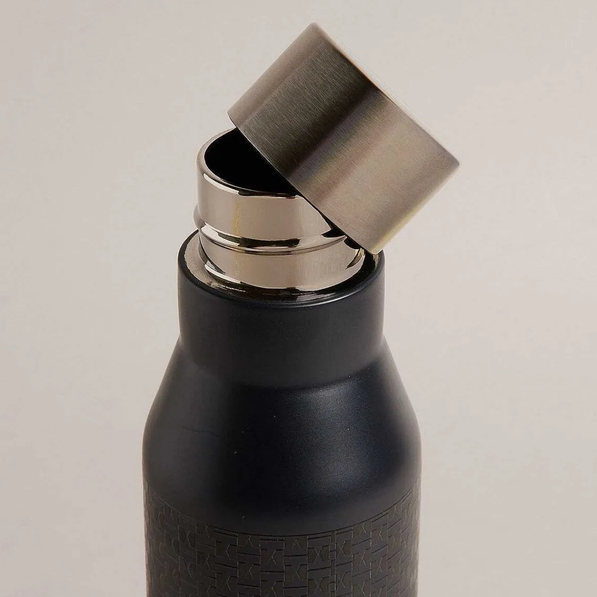 Jamesa Geometric Pattern Dark Blue Water Bottle>Ted Baker New