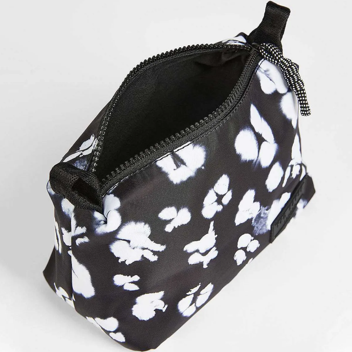 Nomina Nocturnal Medium Nylon Washbag>Ted Baker Outlet