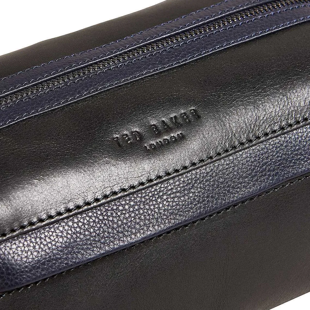 Raylon Black Waxy Leather Washbag>Ted Baker New
