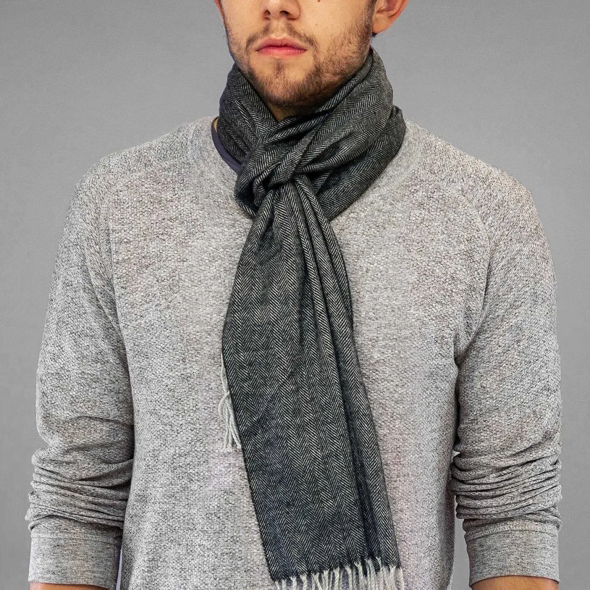 Grey Striped Men's Scarf>Temptation Shop