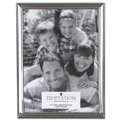 Silver-Plated Narrow Dotted Edge Photo Frame 6X8><noscript><img width=