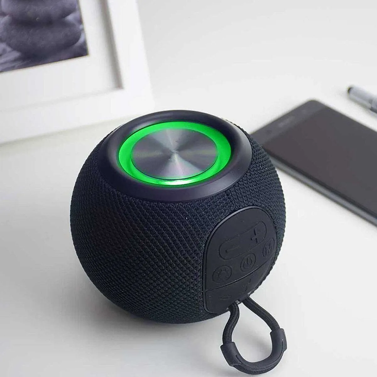 Red5 Wireless Black Colour-Changing Orb Speaker>The Source Shop