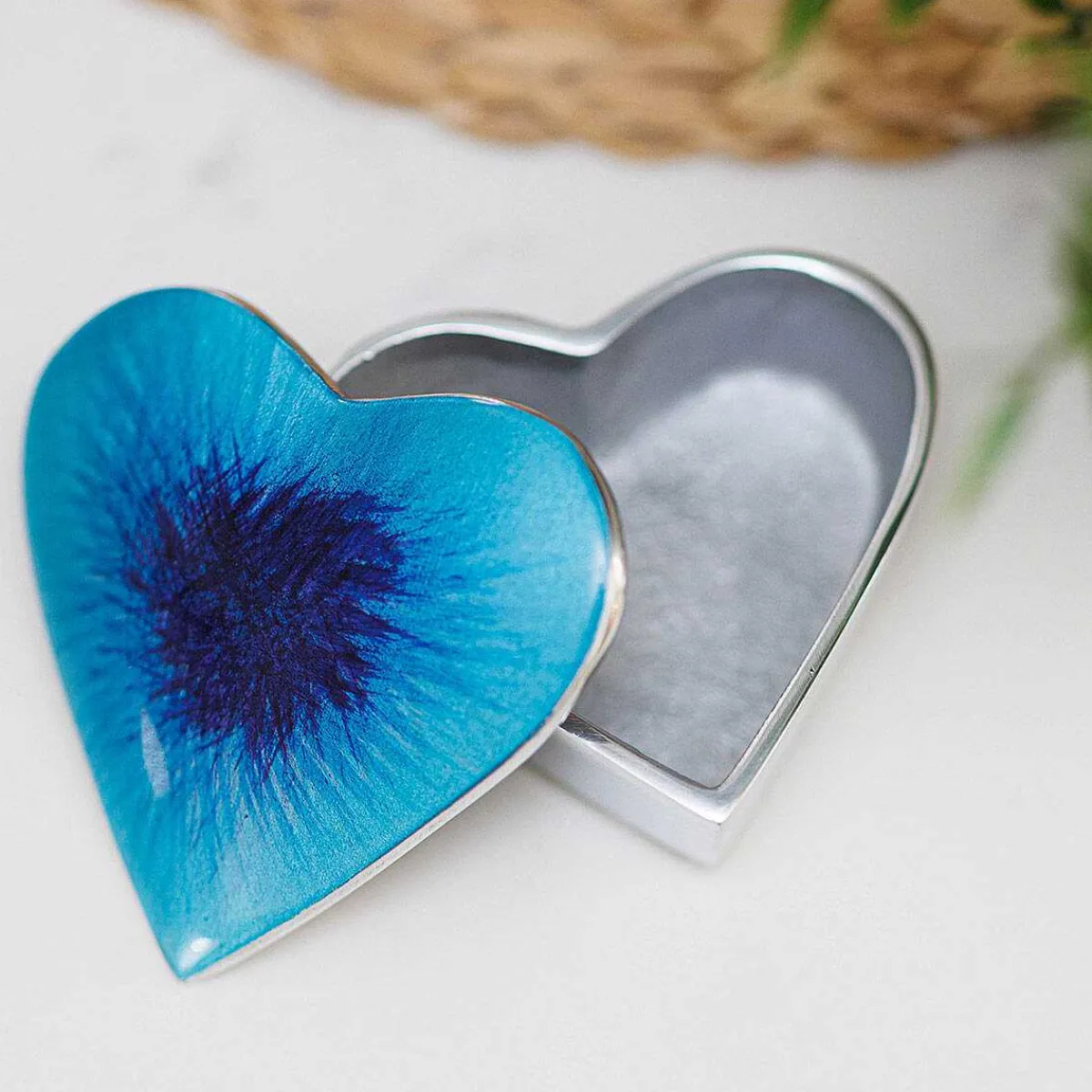 Azeti Brushed Aqua Heart Trinket Box>Tilnar Art Fashion