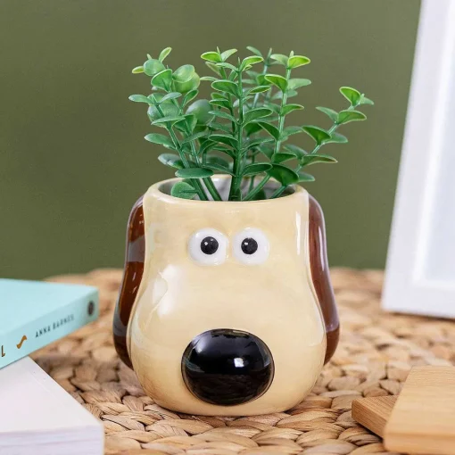 Gromit Shaped Boxed Plant Pot>Wallace & Gromit New