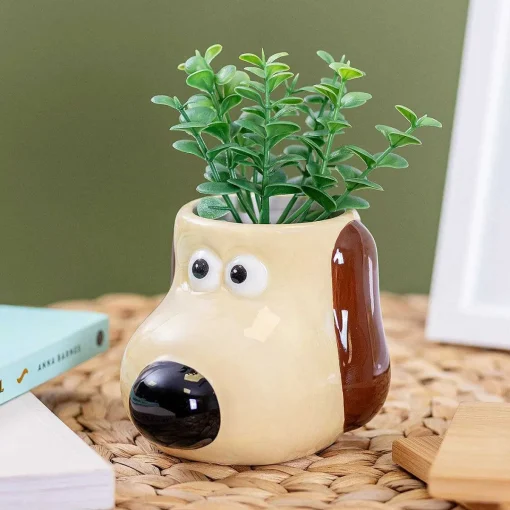 Gromit Shaped Boxed Plant Pot>Wallace & Gromit New