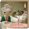 'Wallace With Cake' Birthday Card>Wallace & Gromit Outlet
