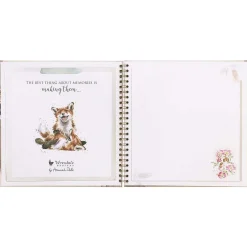 'Hydrangea' Bee Scrapbook Album><noscript><img width=