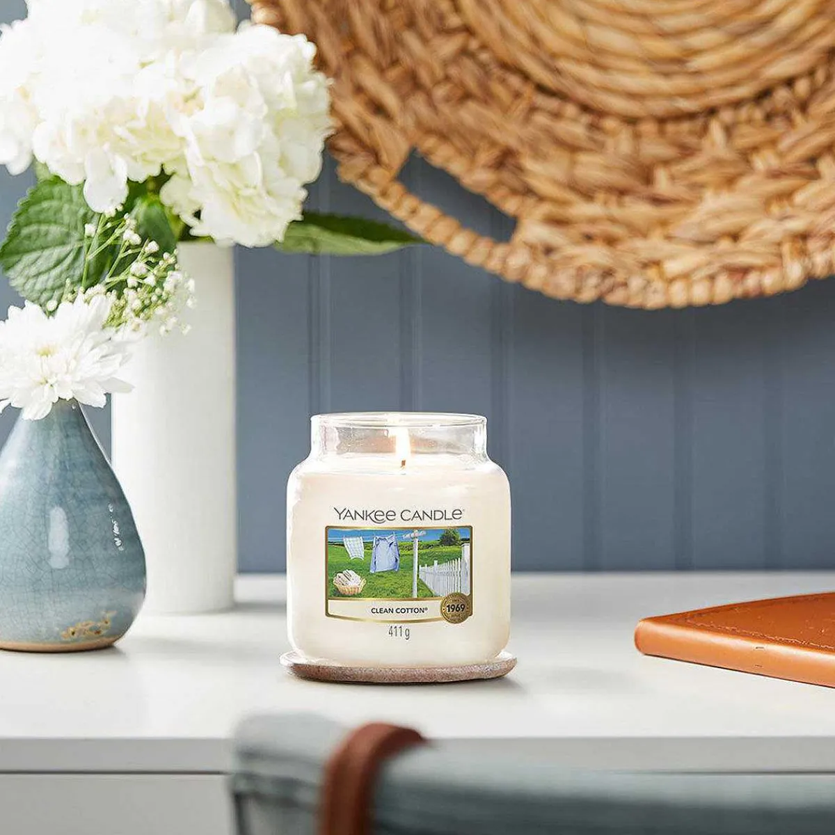 Clean Cotton Medium Jar Candle>Yankee Candle Sale