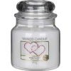 Snow In Love Medium Jar Candle>Yankee Candle Outlet