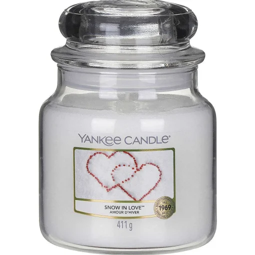 Snow In Love Medium Jar Candle>Yankee Candle Outlet